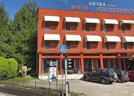 Aries Otel Lesa Dış mekan fotoğraf